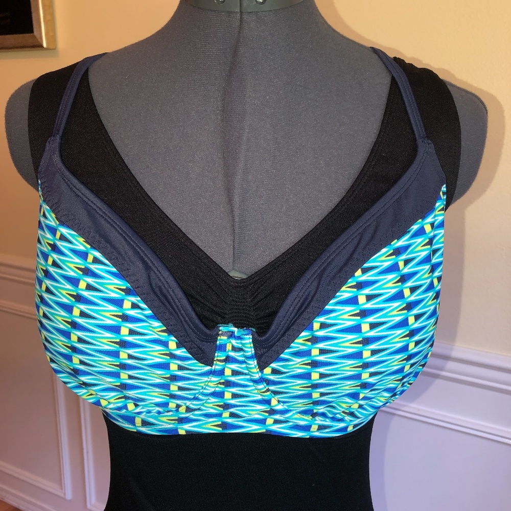 Athleta Blue Print Underwire Bikini Top 36 D/DD Geometric